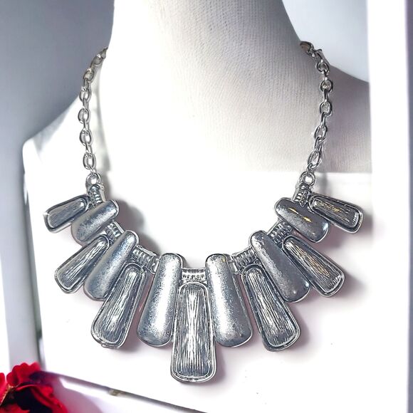 Vintage Silver Tone Bib Statement Armor Goth Style Necklace 14" - Picture 1 of 3